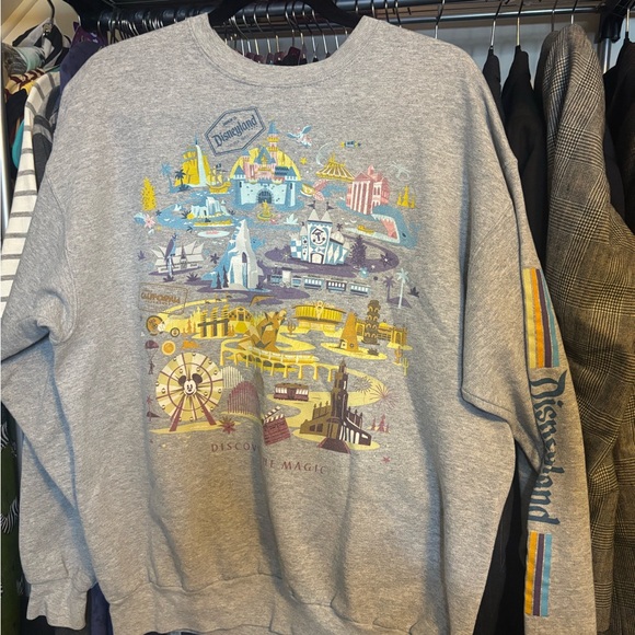 Vintage Disneyland Gray Crewneck Sweater with ‘Discover the Magic’